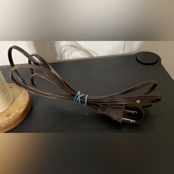 Electric Spool Bobbin Candle Bulb Lamp - Picture 8 of 10